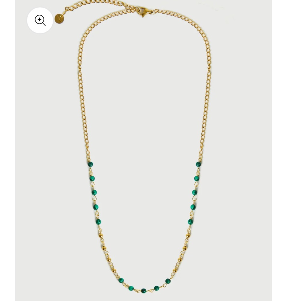 Green beaded necklace. Brand new. Never been worn.